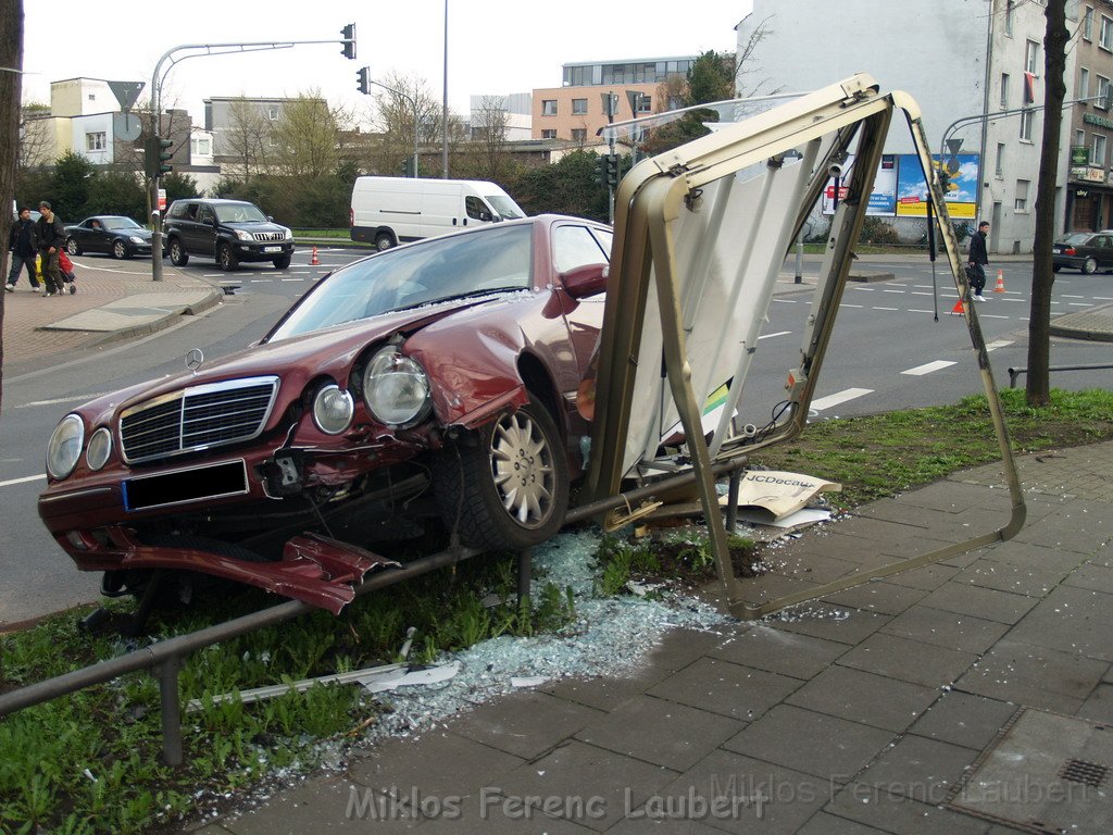 VU Koeln Muelheim Clevischer Ring P18.JPG